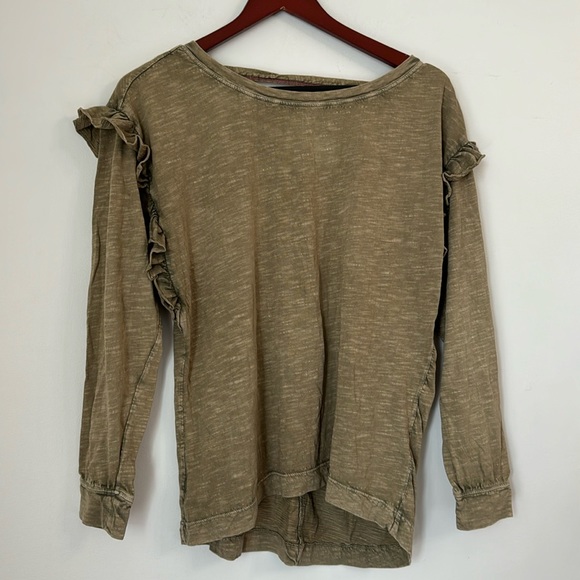 Anthropologie Green Pilcro Ruffled Open Back Long Sleeves Top in small - Picture 3 of 7